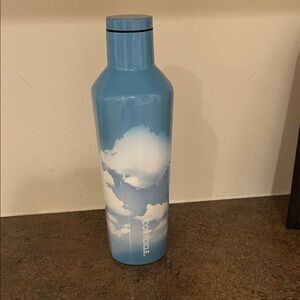 Corkcicle Sky Blue Cloud Bottle
